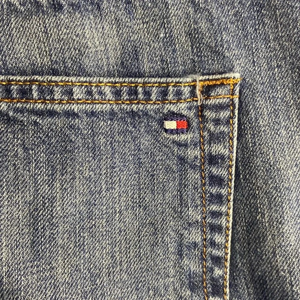 Tommy Hilfiger Relaxed Fit Straight Leg Men's Denim Jeans 35 x 32